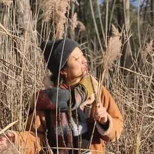 Meet your Posher, Kaya